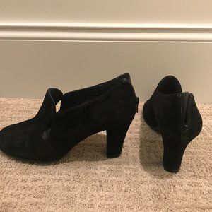 Aerosoles Black Booties with Heel - size 7.5